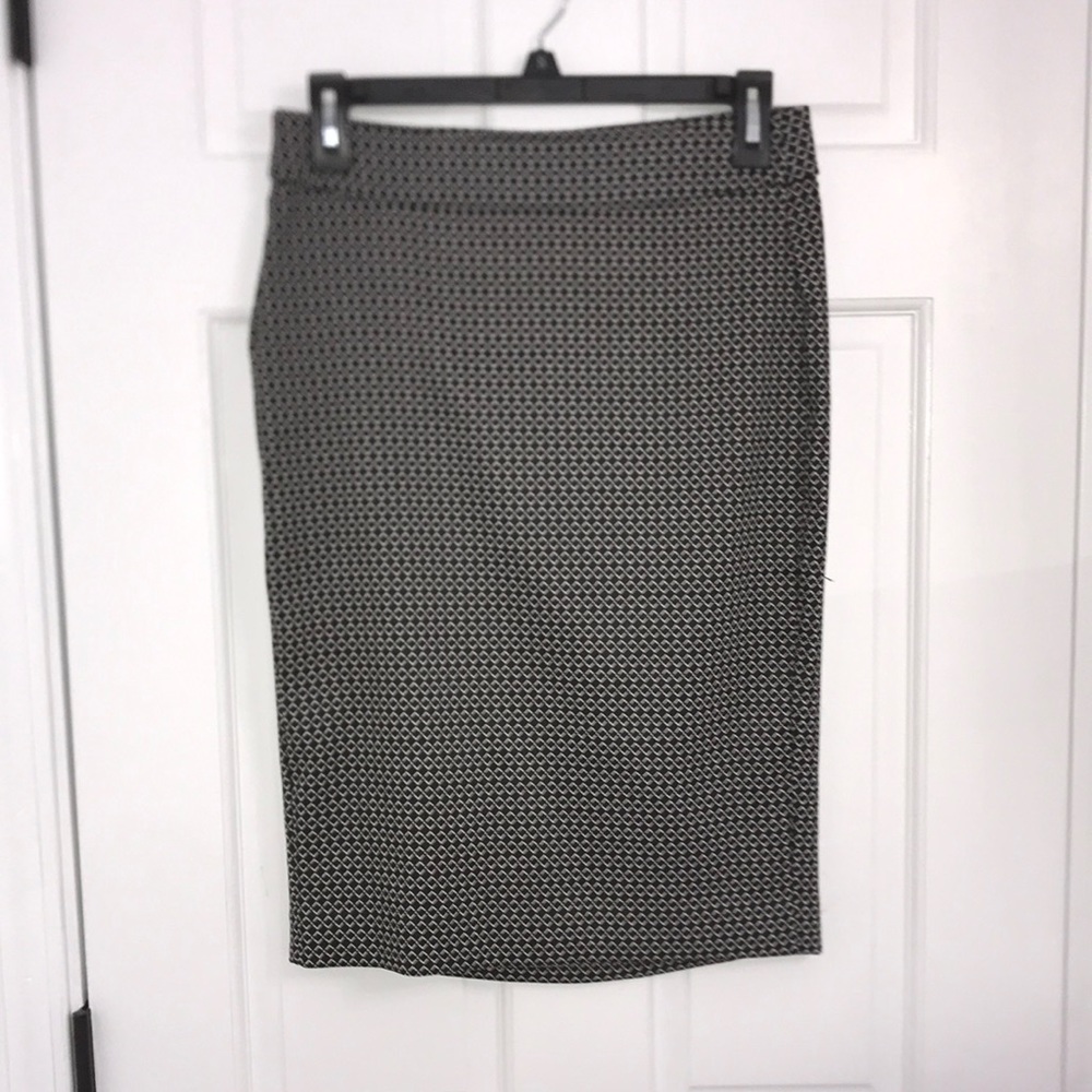 Elle Women Black and White Pattern Pencil Skirt (Size: XS)